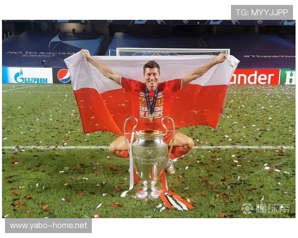 卡拉格之子谈莱万球衣装裱与为马耳他出战对抗顶级球星的体验感受 卡拉格之子谈莱万球衣装裱与为马耳他出战对抗顶级球星的体验感受